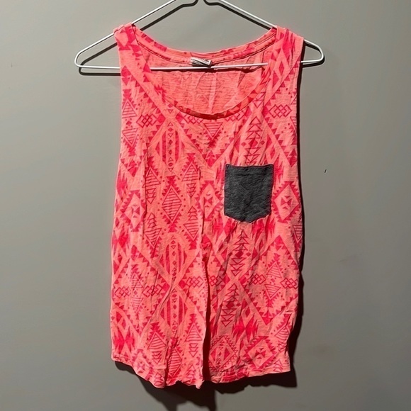 Victoria’s Secret Pink  tank top size medium - Picture 1 of 5